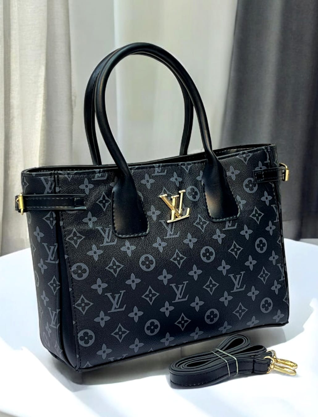 Louis Vuitton Premium Quality Tote Bag